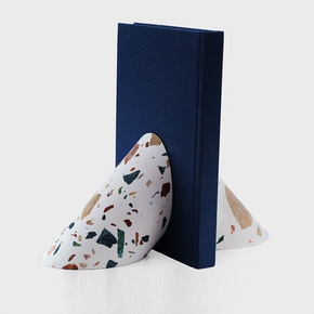 Buchstütze Terrazzo